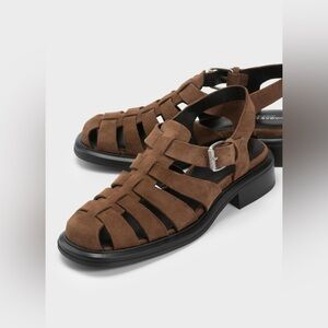 Vagabond Ellis Sandal in Brown Suede, Size 6